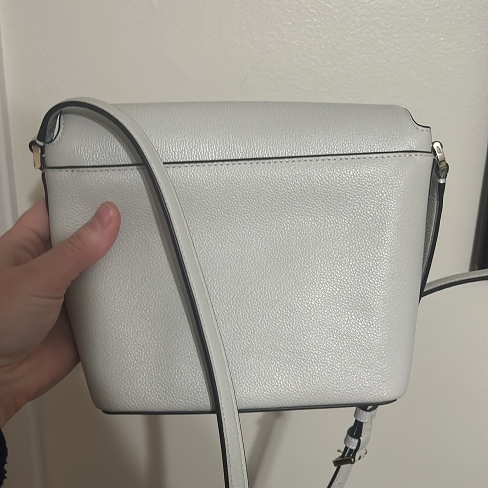 🆕Kate Spade Leather Crossbody Bag - Picture 2 of 9